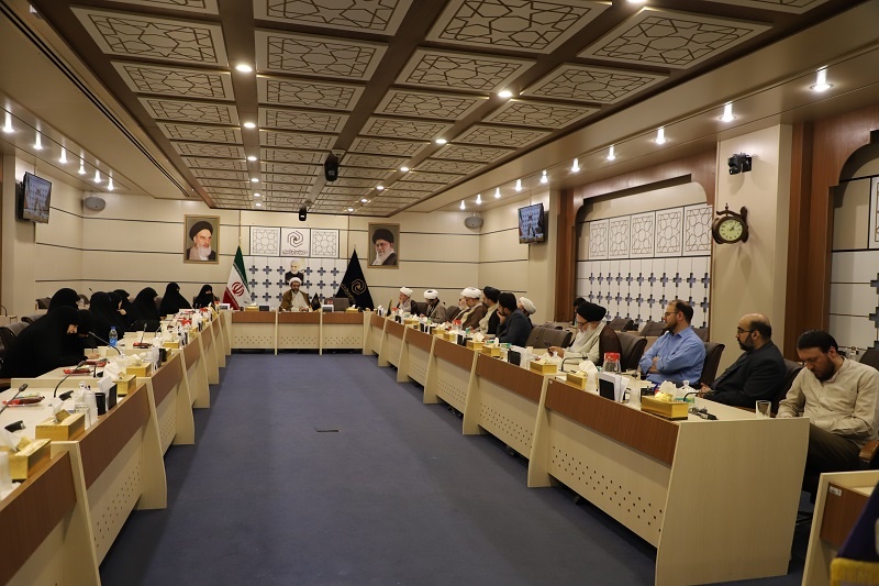 تعلیم و تربیت، پایه و اساس هویت طلبگی را تشکیل میدهد