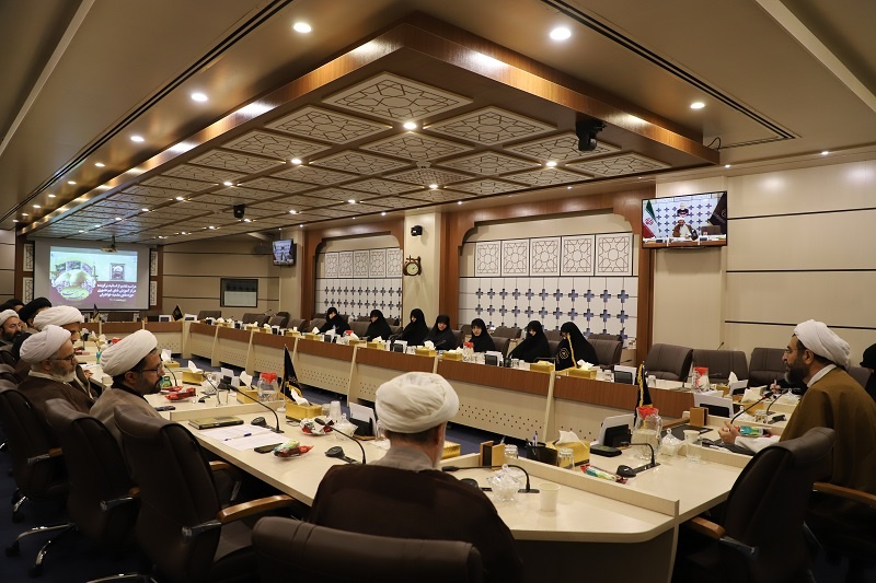 تعلیم و تربیت، پایه و اساس هویت طلبگی را تشکیل میدهد