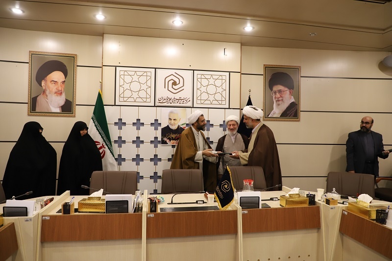 تعلیم و تربیت، پایه و اساس هویت طلبگی را تشکیل میدهد