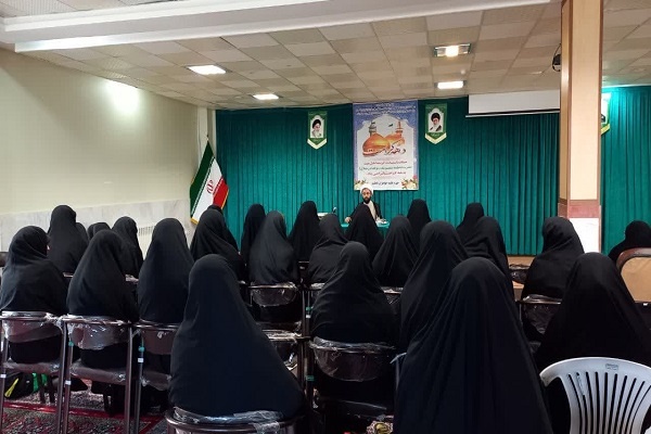 تبیین جایگاه تربیتی حوزه علمیه خواهران در پذیرش این نهاد اثرگذار است