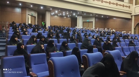 استاد بااعتقاد و آگاه در دست به قلم شدن طلبه و جرأت بخشیِ او نقش مؤثری دارد