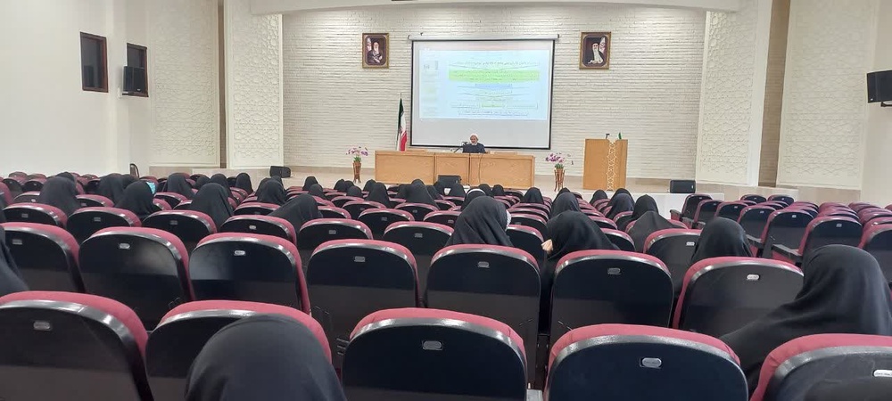 اعتدال در دینداری یکی از راهکارهای تقویت بنیان‌های معنوی خانواده است