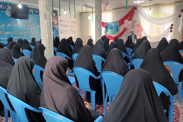نیازهای جامعه مورد توجه ویژه بانوان طلبه قرار گیرد