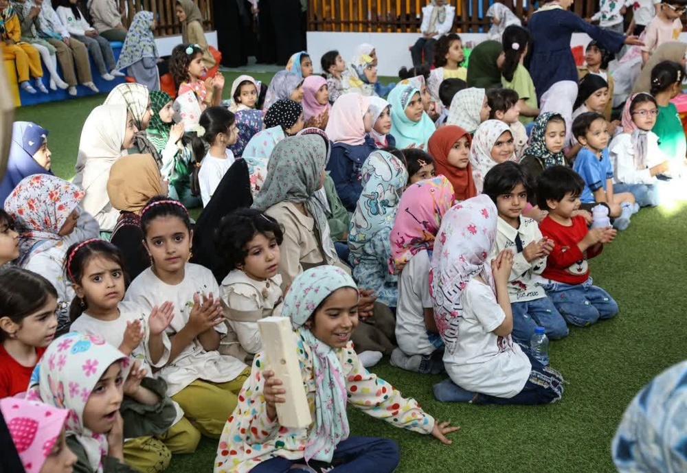 برگزاری پنجمین رویداد «ریحانهشو» با حضور ۶۰۰ مادر و دختر یزدی
