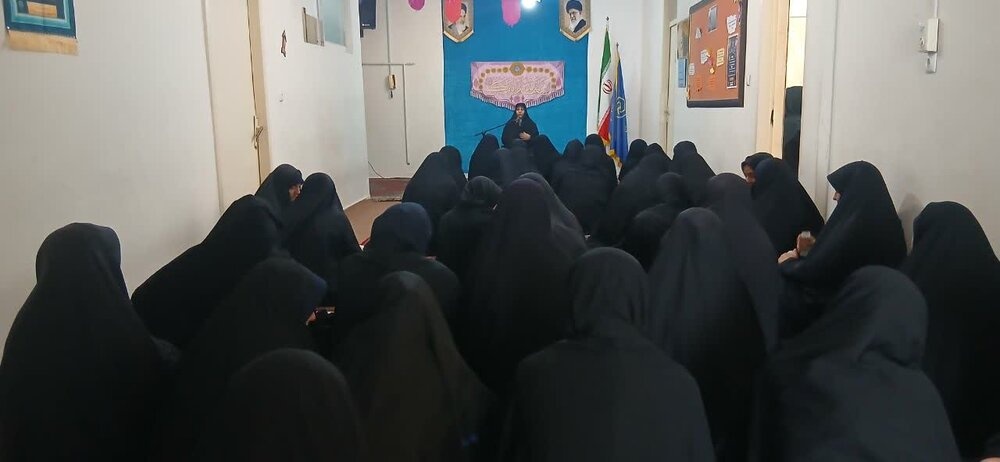 برگزاری جلسه اخلاق با محوریت القاب امام رضا (ع) در مدرسه علمیه الهیه