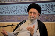 نقش زن در خانواده نقش محوری است