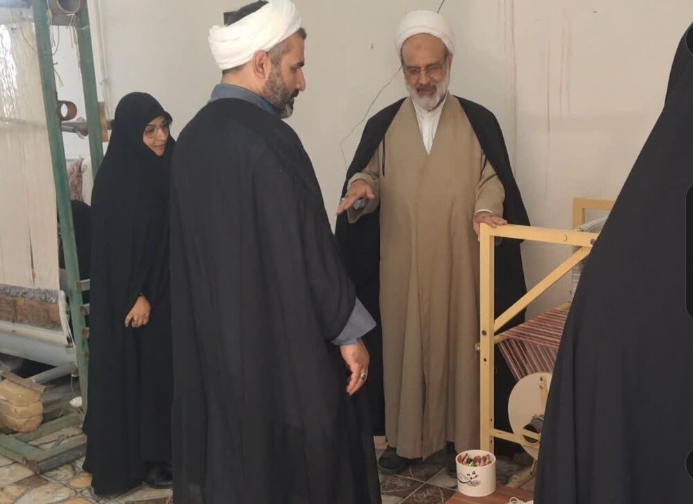 افتتاح کارگاه صنایع تولیدی وابسته به مدرسه علمیه حضرت زهرا (س) میبد