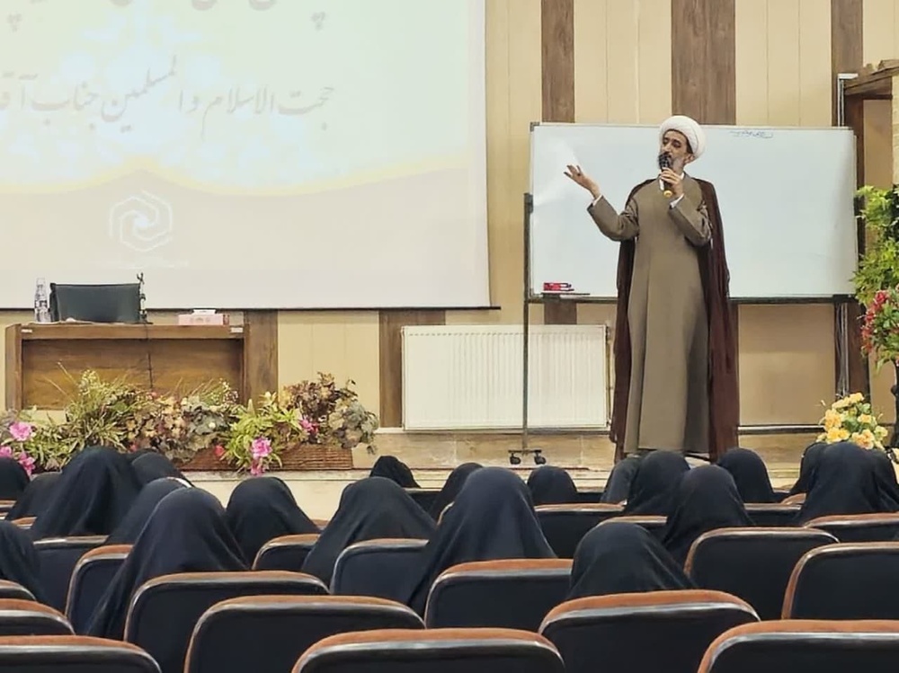 احیا امر معصوم توسط بانوان از اهمیت بالاتری برخوردار است