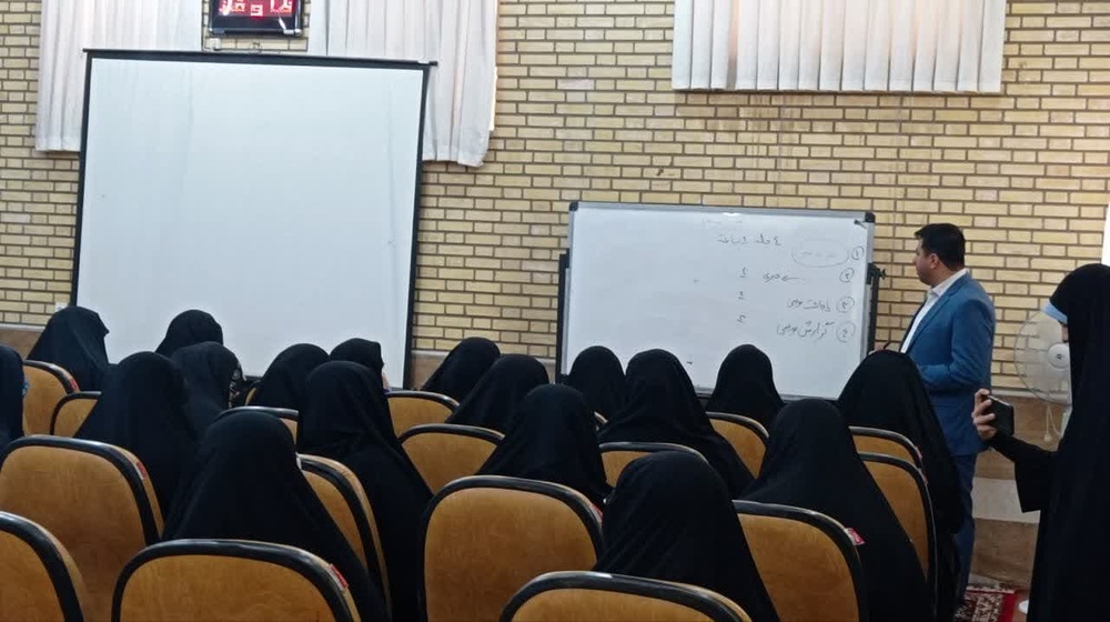 برگزاری کارگاه خبرنویسی ویژه طلاب مدارس علمیه خواهران هرمزگان