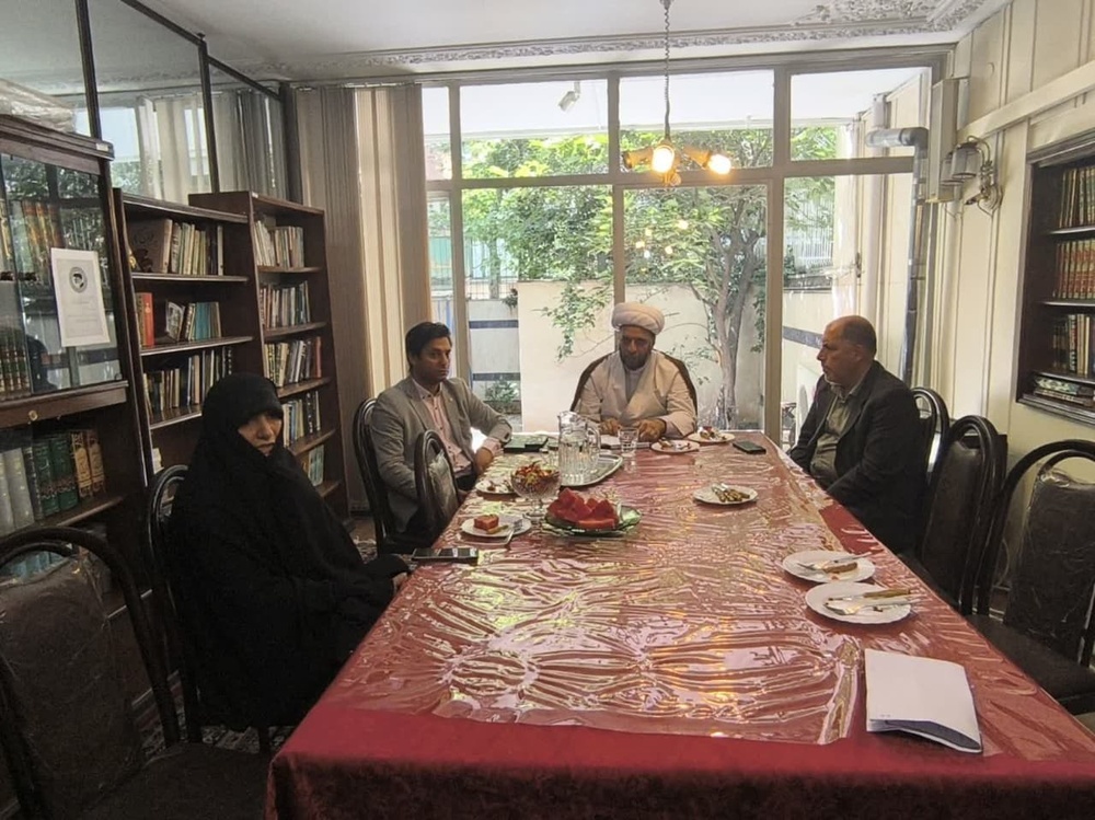 بازدید معاونین مدیریت حوزه علمیه خواهران استان تهران از مدرسه علمیه قبا