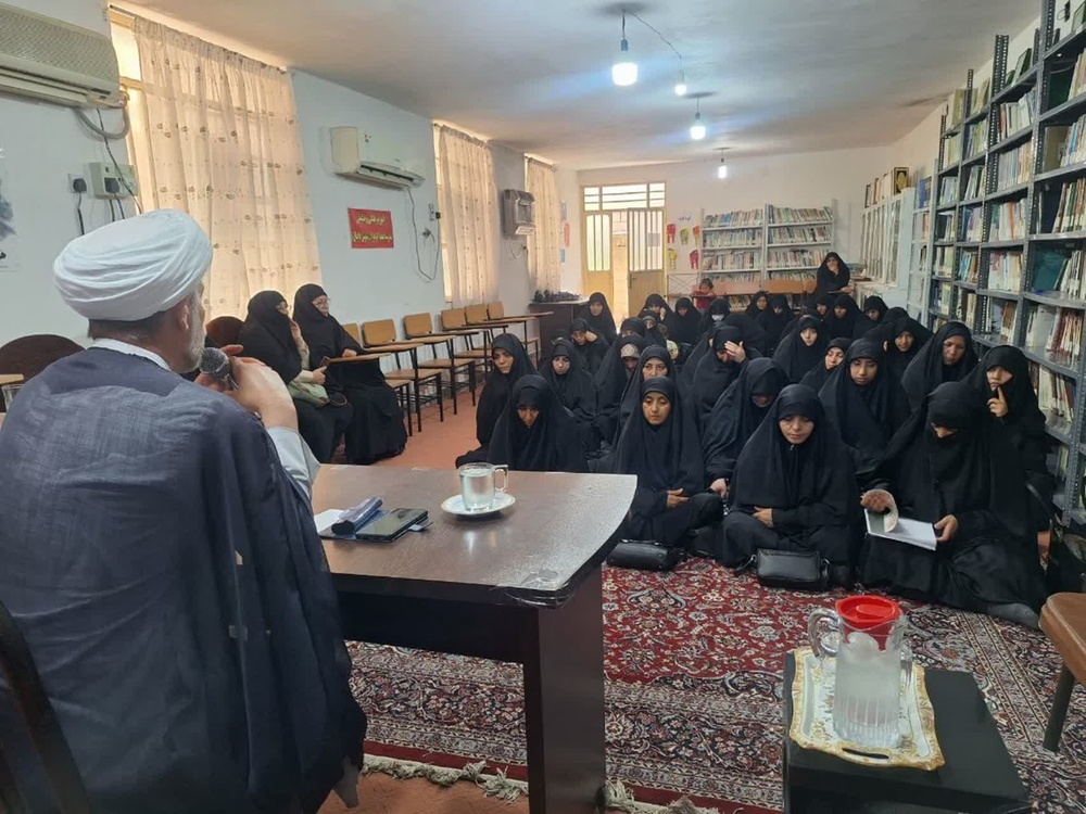 بررسی دستاوردهای انقلاب در نشست بصیرتی سالگرد شهادت آیت الله رئیسی