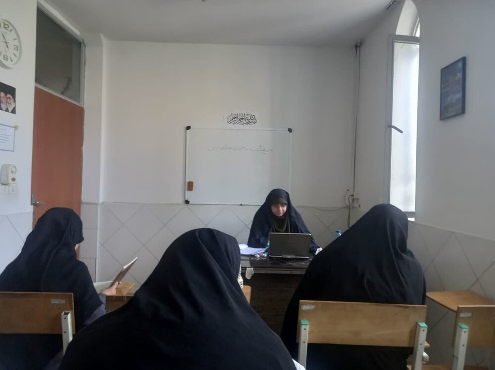 برگزاری نشست و مسابقه درباره جمعیت و اهمیت خانواده 