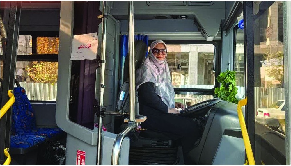 مدیریت اتوبوس‌ توسط بانوان، کیفیت حمل‌ونقل عمومی را متحول می‌کند