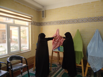 تصاویر/ رونمایی از ۲۴ جلد کتاب در حوزه علمیه خواهران استان مرکزی