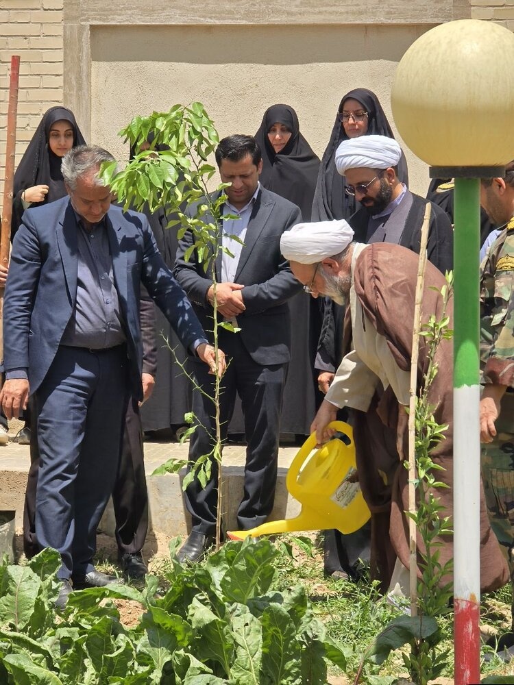 افتتاح «نارنجستان حضرت زهرا(س)» در مدرسه علمیه الزهرا (س) مهریز