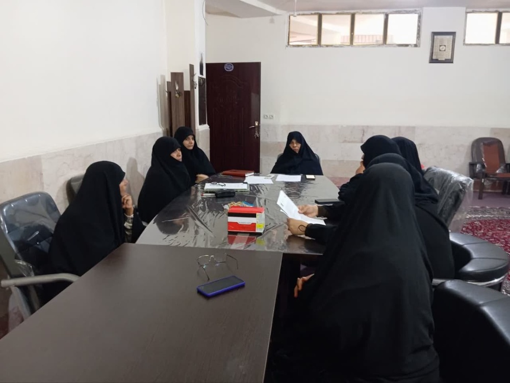 برگزاری جلسه اجرای منشور روحانیت با محوریت تربیت، تهذیب و جهاد علمی