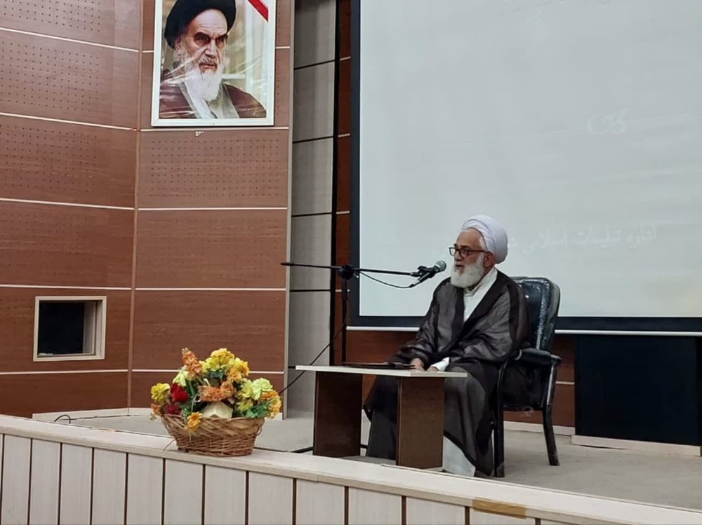 نگاهی به آموزههای دینی و نقش وفاداری در روابط خانوادگی