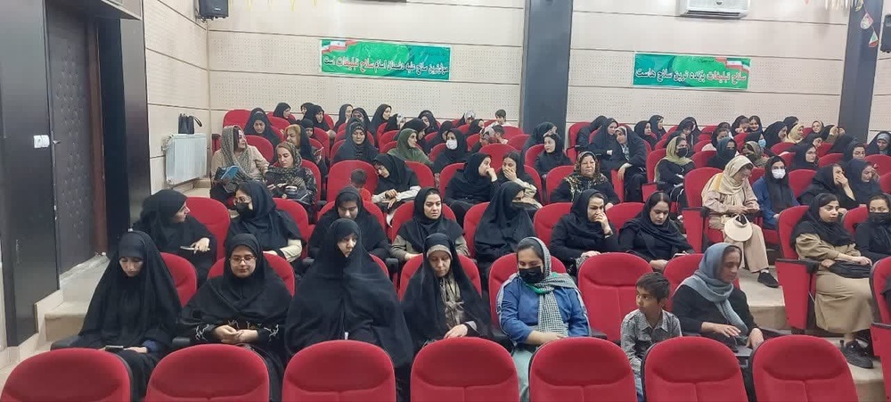 نگاهی به آموزههای دینی و نقش وفاداری در روابط خانوادگی