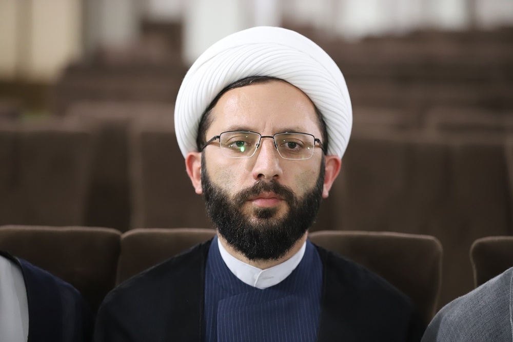 «بلاغ مبین» زمانی محقق میشود که حوزه «زبان جامعه» را بشناسد/ حوزه خواهران اقدام به تولید نظریات علمی کند «بلاغ مبین» زمانی محقق میشود که حوزه «زبان جامعه» را بشناسد/ حوزه خواهران اقدام به تولید نظریات علمی کند
