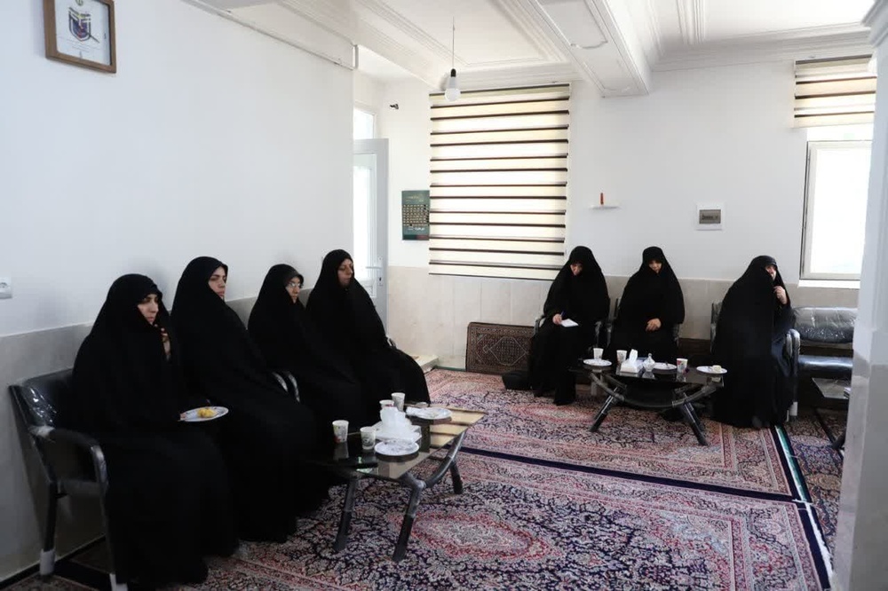 سفر مدیر حوزههای علمیه خواهران استان کردستان به بیجار؛ تأکید بر انسجام ملی و نقش طلاب در شرایط کنونی