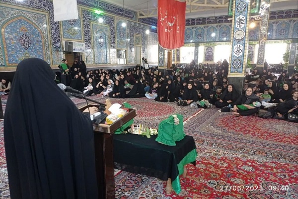 تربیت حسینی مانع از ایجاد روحیه فرهنگ غربی در فرزندان می‌شود