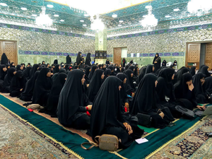 برپایی خیمه عزای دختران نوجوان در حرم حضرت فاطمه معصومه(س)