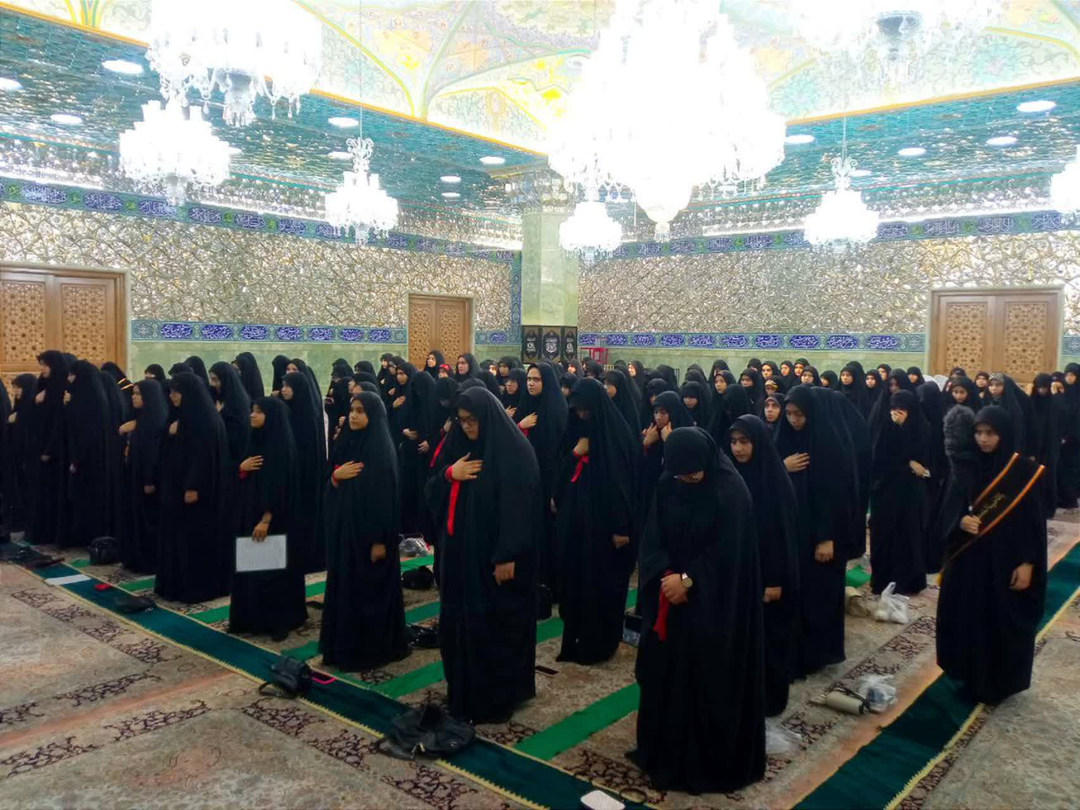 برپایی خیمه عزای دختران نوجوان در حرم حضرت فاطمه معصومه(س)