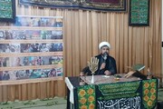 مادران فرزندانشان را سربازی برای نجات بشریت از چنگال استکبار تربیت کنند