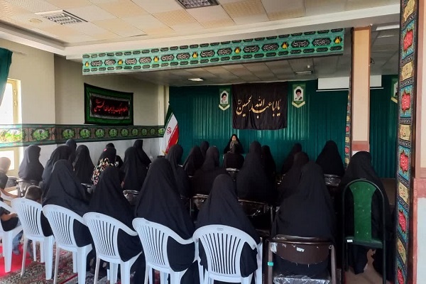 پایداری امت و نظام اسلامی وابسته به استمرار ولایت‌مداری است