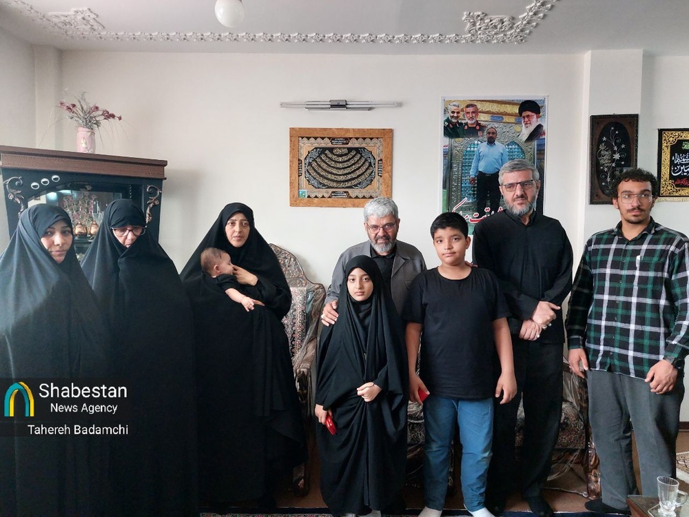 تصاویر/ تجلیل مدیر حوزه‌های علمیه خواهران کشور از همسران طلبه شهدای حمله رژیم صهیونیستی در کرمان