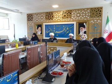 آیین سنگر‌سپاری معاون فرهنگی حوزه علمیه خواهران استان اصفهان