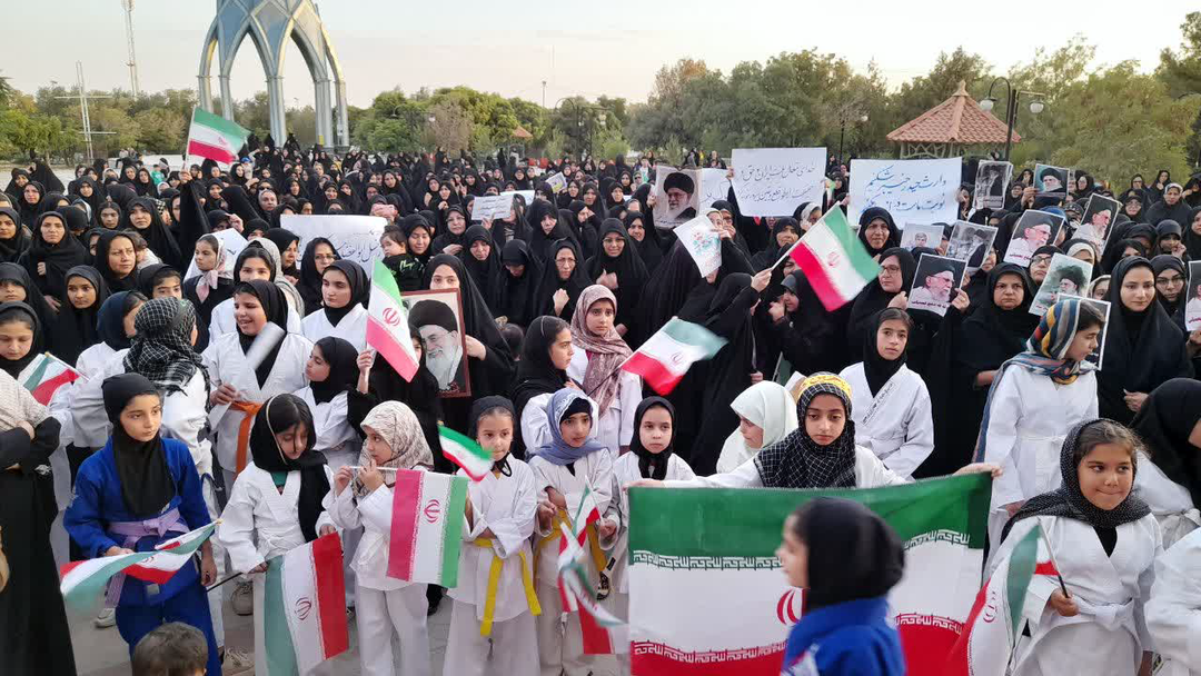 حرکت بزرگ بانوان بردسکنی در حمایت از مقام معظم رهبری