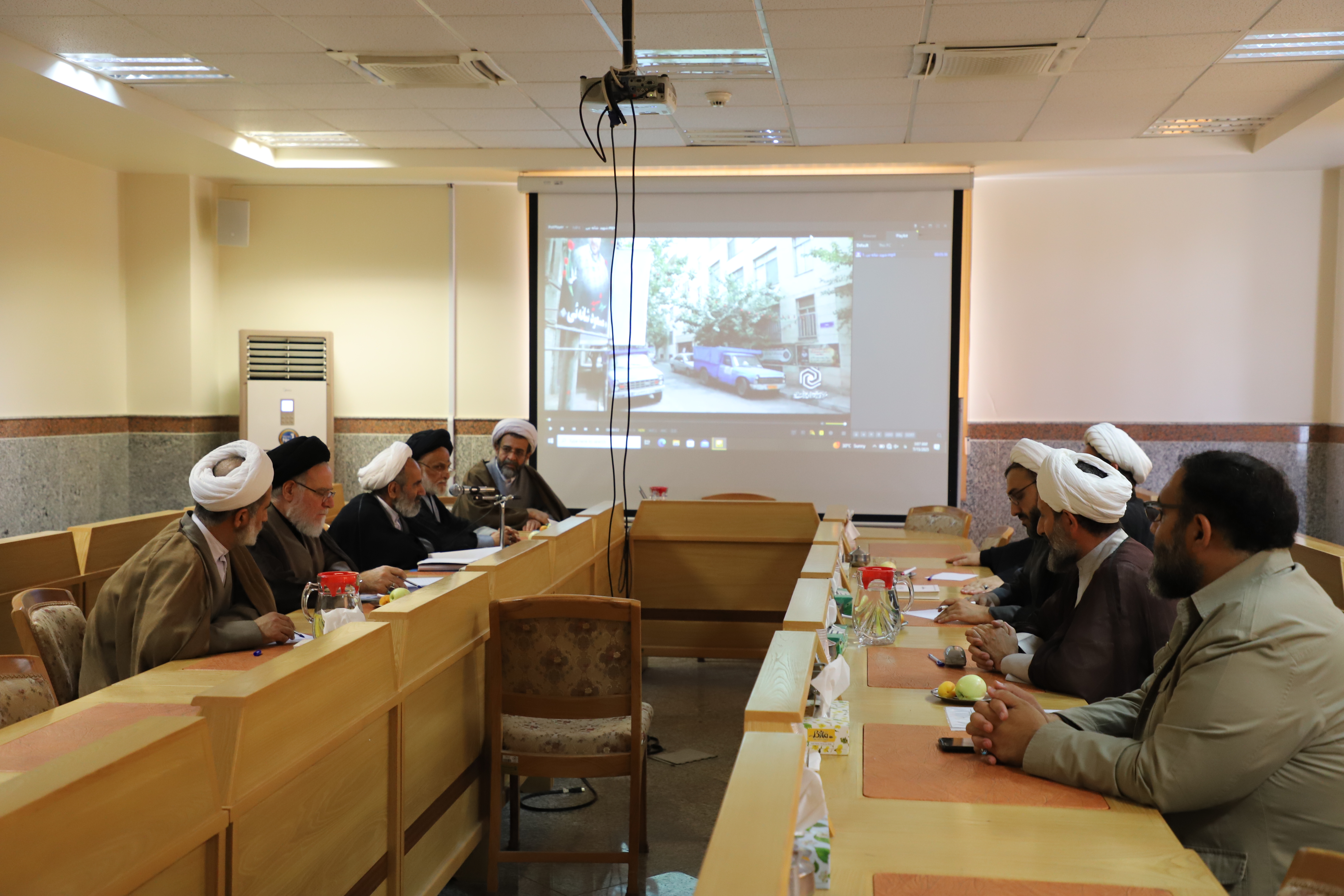 ظرفیت بالای حوزههای علمیه خواهران در خدمترسانی به خانوادههای شهدا/ درمان مجروحین و حادثهدیدگان در اولویت قرار میگیرد