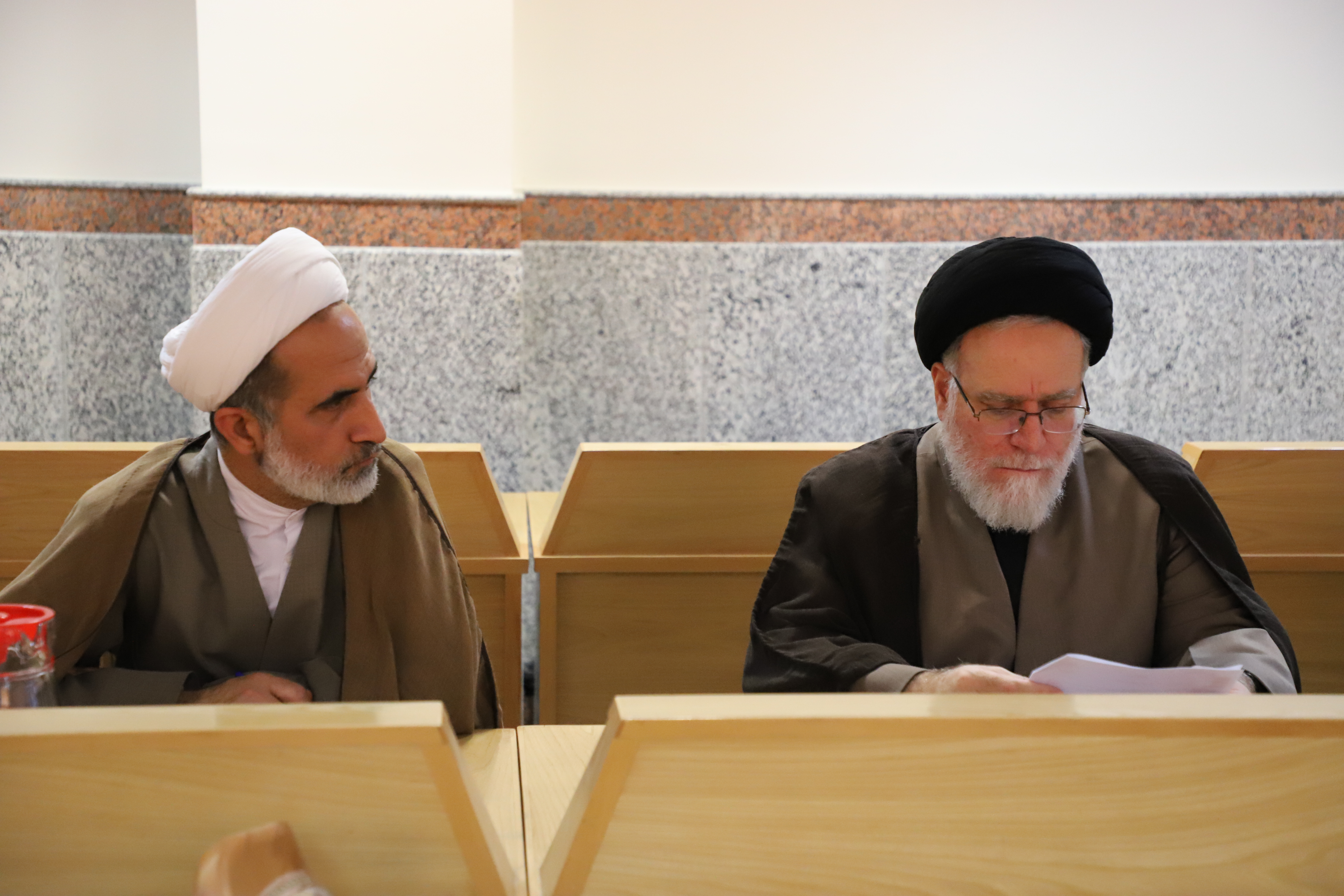 ظرفیت بالای حوزههای علمیه خواهران در خدمترسانی به خانوادههای شهدا/ درمان مجروحین و حادثهدیدگان در اولویت قرار میگیرد