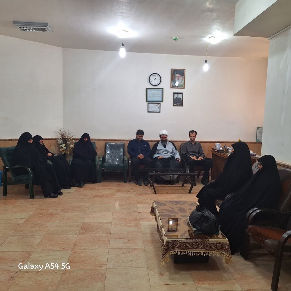 بازدید مدیر حوزه علمیه خواهران استان مرکزی از مدرسه علمیه کوثر زرندیه