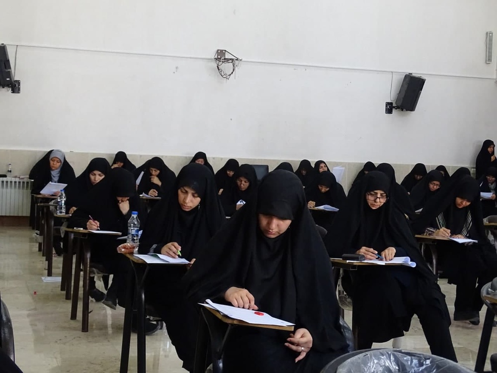 ثبت‌نام بیش از ۱۲۰۰ داوطلب/ برگزاری آزمون در ۳ مقطع تحصیلی در استان اصفهان