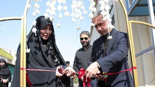 بازارچه‌ فروش محصولات و دست‌آفریده‌های زنان سرپرست خانوار افتتاح شد