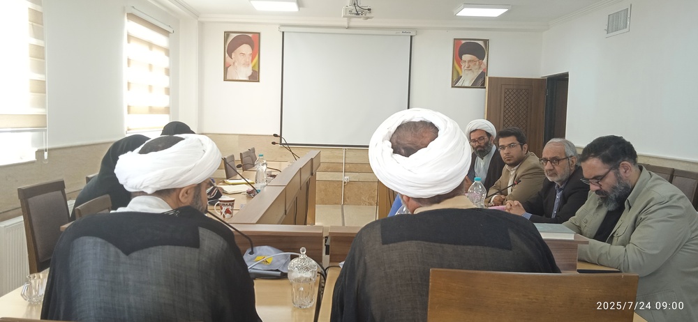 فلسفه وجودی حوزه‌های علمیه، پیاده کردن آیات در بطن زندگی مردم است