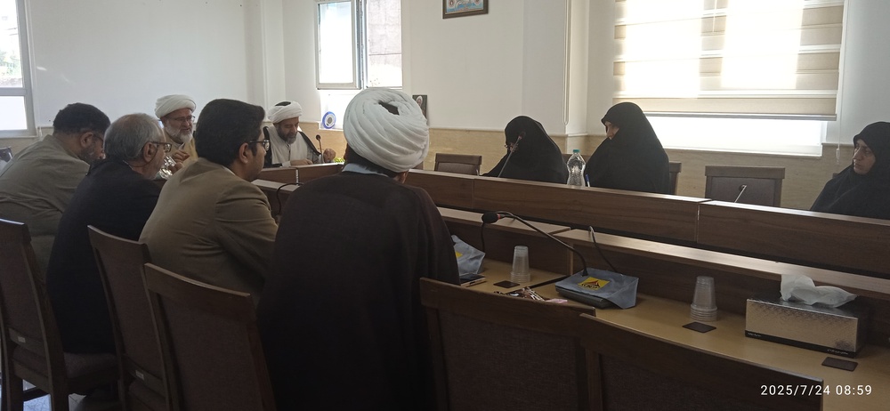 فلسفه وجودی حوزه‌های علمیه، پیاده کردن آیات در بطن زندگی مردم است