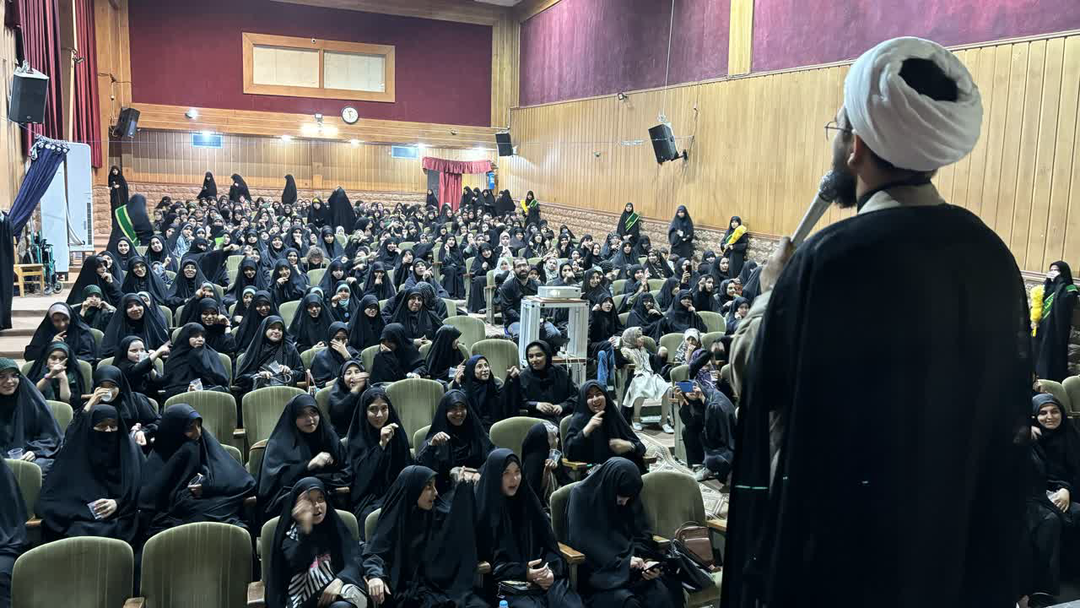 برپایی همایش دختران فاطمی در قم