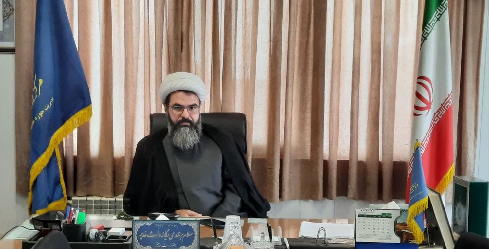 نماز جمعه، پل پیوند معنویت و اقتدار سیاسی در جامعه اسلامی است