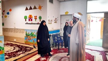 تصاویر/ بازدید مدیر حوزه علمیه خواهران استان مرکزی از مهد کودک وابسته به مدرسه علمیه فاطمة الزهرا(س)ساوه