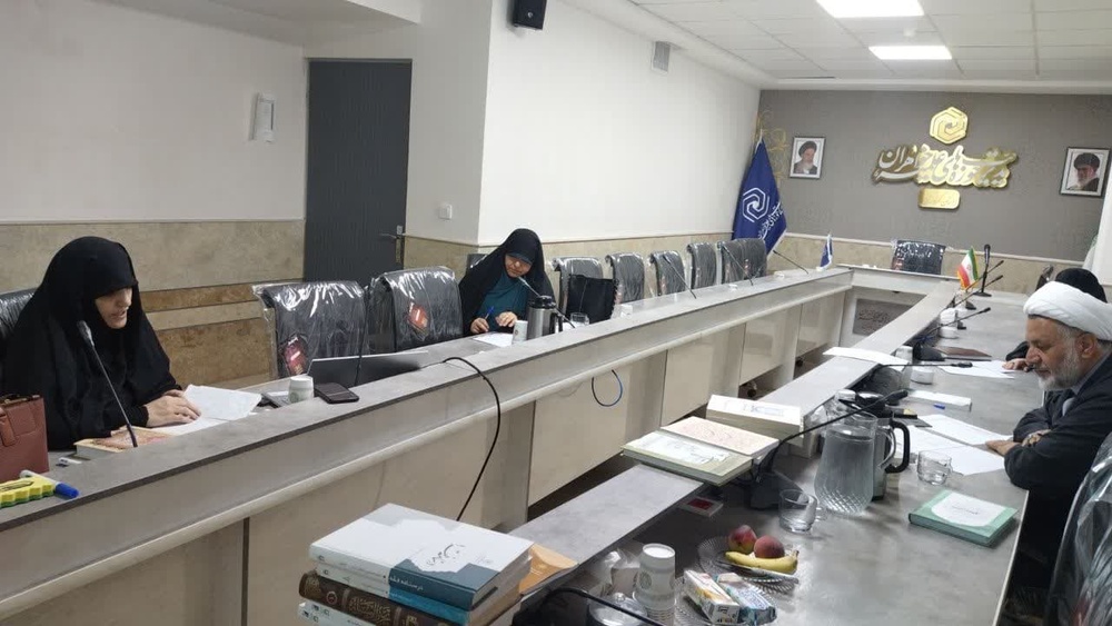 ارزیابی علمی و مهارتی داوطلبان تدریس در مدارس علمیه خواهران کردستان 