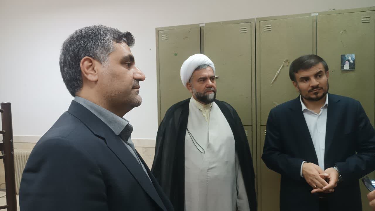  بازدید فرماندار و نماینده مردم شهرستان‌های نهبندان و سربیشه در مجلس از حوزه علمیه خواهران نهبندان 