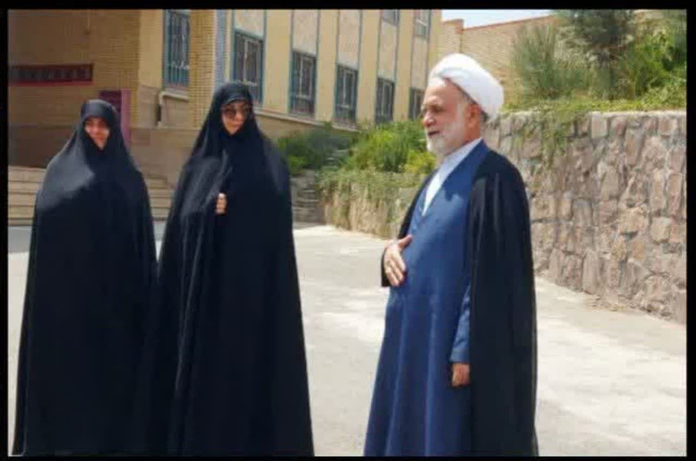 بازدید مدیر حوزه علمیه خواهران استان تهران از مدرسه علمیه حضرت معصومه (سلام الله علیها) دماوند