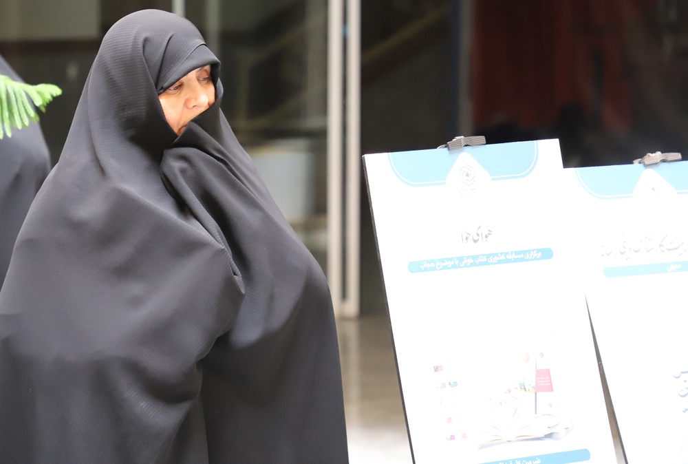 هدف طلاب خواهر در اربعین، تحقق مکتب اهل بیت(ع) و ابطال مکتب باطل باشد