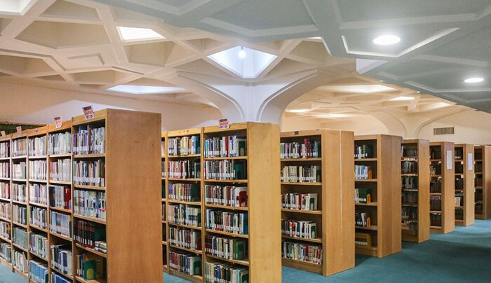 اهدای بیش از هزار و ۹۰۰ جلد کتاب به کتابخانه فاطمی از سوی بانوان