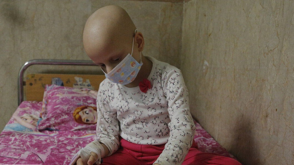 انصراف برخی خانواده‌ها از درمان سرطان کودکان به دلیل مشکلات مالی