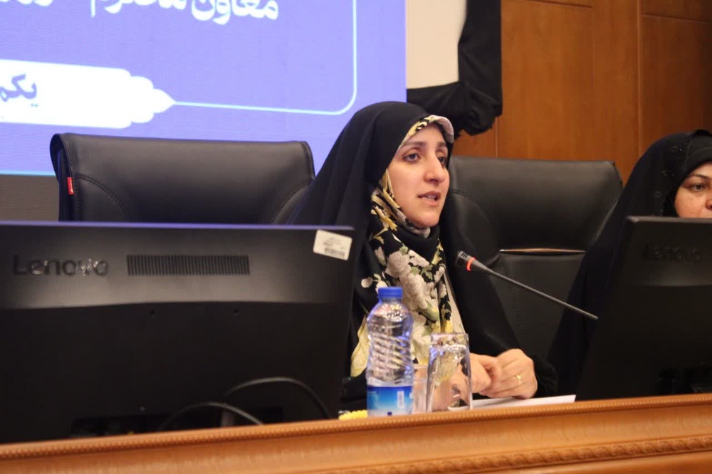 نشست معاون رئیسجمهور با بانوان فرهیخته کرمان