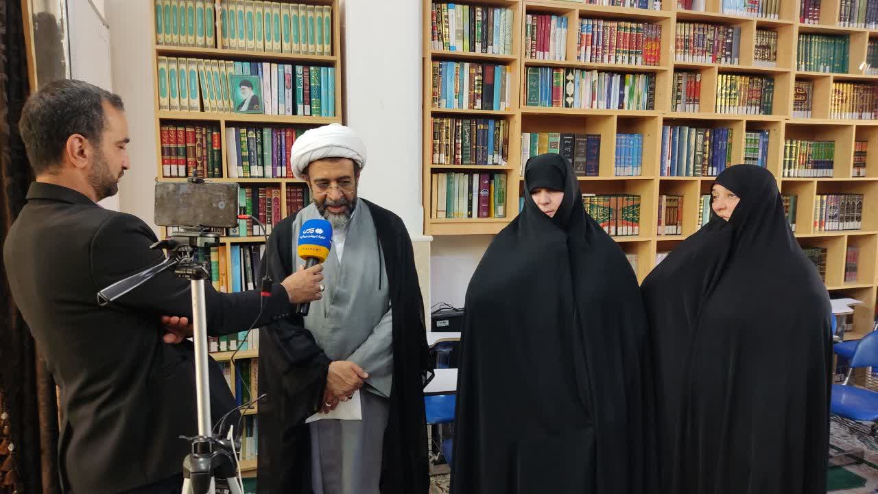 بازدید مدیر حوزه‌های علمیه خواهران از مدرسه علمیه الزهرا(س) پردیس تهران +تصاویر